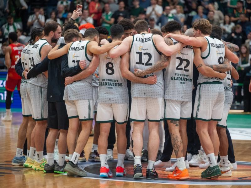 Gladiators vs. ALBA BERLIN im Livestream: Formkurve und Fan-Infos zum BBL-Duell in Trier