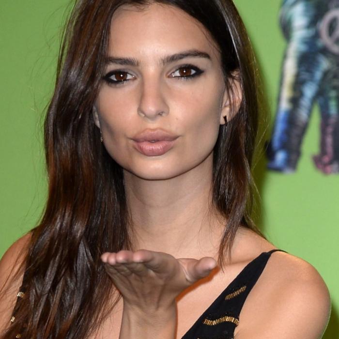Ohne BH! Dieser heiße Nippelblitzer ließ sich nicht verhindern