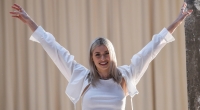 Lena Gercke legte auf Instagram eine heiße Tanzeinlage hin - mit einem kleinen Fehler.