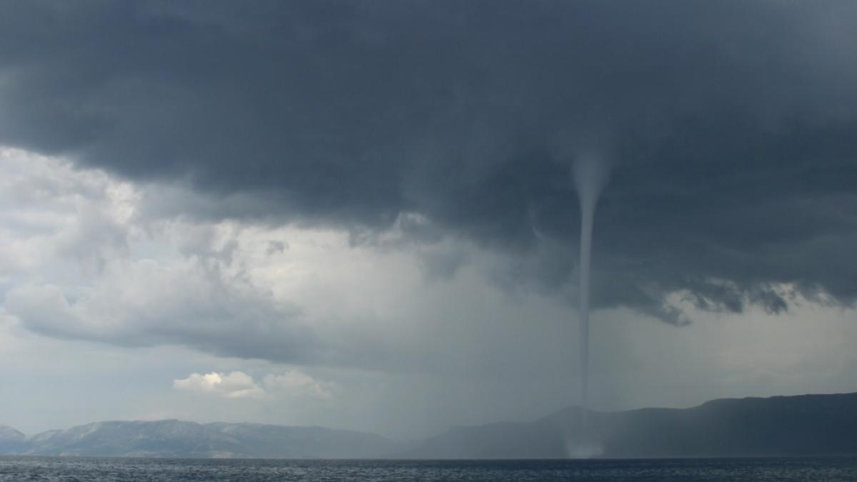 Vor der K&uuml;ste Mallorcas fegten zwei Tornados &uuml;bers Wasser. (Symbolbild) (Foto)