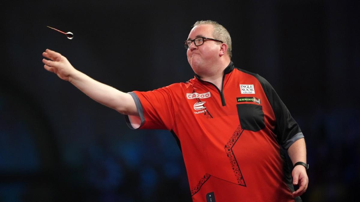 "The Bullet" kennt keine Gnade: Im Finale der Masters 2024 fegte Stephen Bunting seinen Konkurrenten Michael van Gerwen gnadenlos vom Oche und holte sich den Sieg. (Foto)