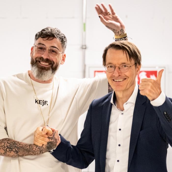 Selfie mit Sido spaltet das Netz! Gesundheitsminister wirbt mit Rapper für Cannabis-Pläne