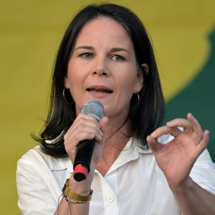 Geheim-Dinner mit Israel-Feinden? Außenministerin von Andrea Kiewel scharf kritisiert