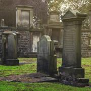 Auf dem Greyfriars Kirkyard in Edinburgh soll es gespenstisch zu gehen.