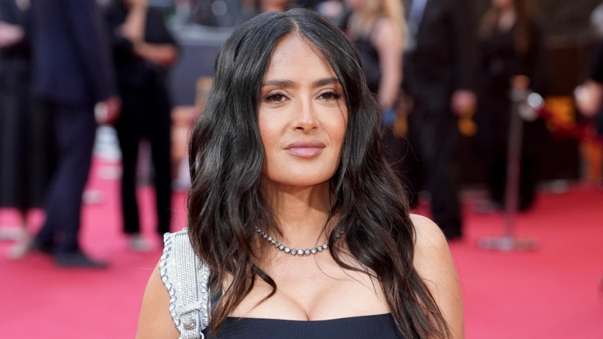 Salma Hayek ist der Coverstar der "Sports Illustrated Mexico". (Foto)