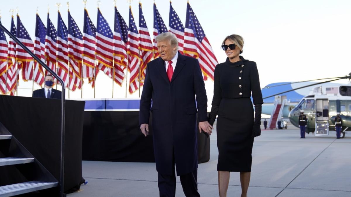 Hatte Trump bei seiner letzten Rede erneut ein Melania-Double dabei? (Foto)