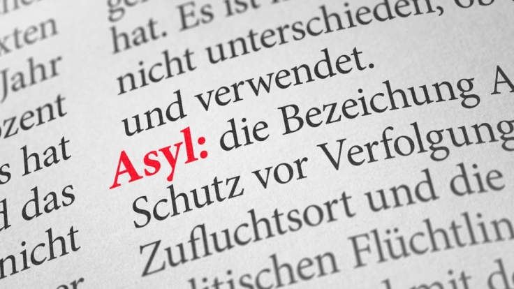 10 Lügen über Flüchtlinge in Deutschland.