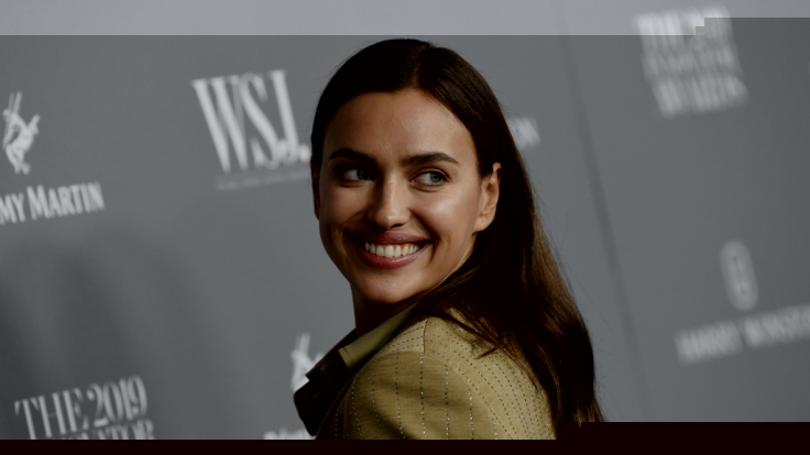 Irina Shayk gibt das Kalendergirl für das