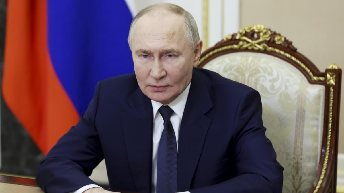 Wladimir Putin soll zwei weitere T-90-Panzer im Ukraine-Krieg verloren haben. (Foto)