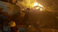 Ukrainische Behörden melden Tote und viele Verletzte bei russischen Luftangriffen.