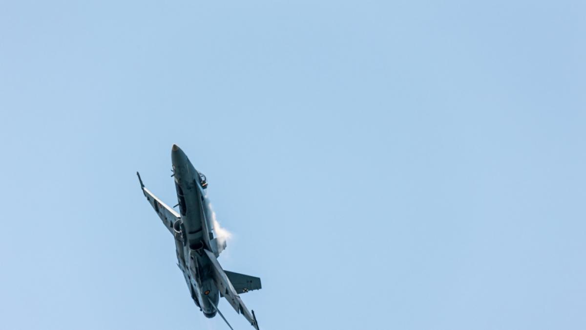 Ein russischer Kampfjet ist offenbar &uuml;ber dem Schwarzen Meer abgest&uuml;rzt. (Symbolbild) (Foto)