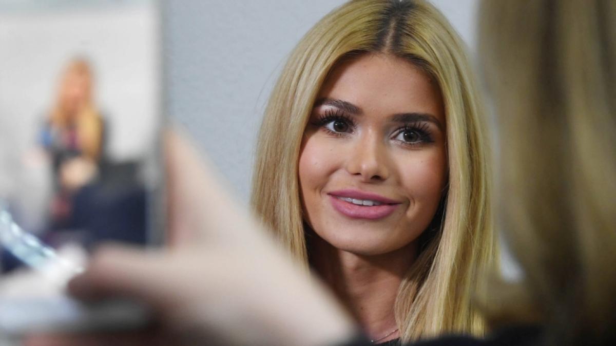 Pamela Reif zeigt ihre knackige Kehrseite und hat eine wichtige Botschaft f&uuml;r ihre Fans. (Foto)