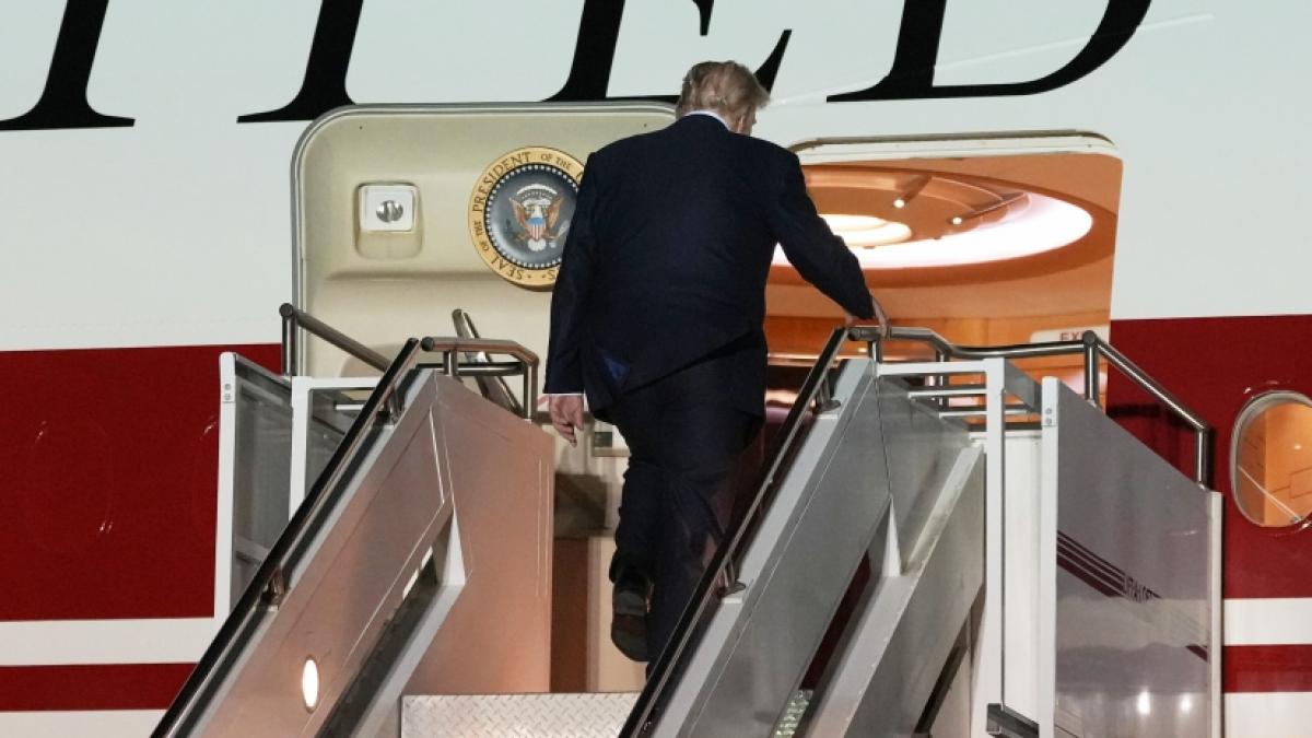 Donald Trump setzt pl&ouml;tzlich wieder auf die Air Force One. (Foto)