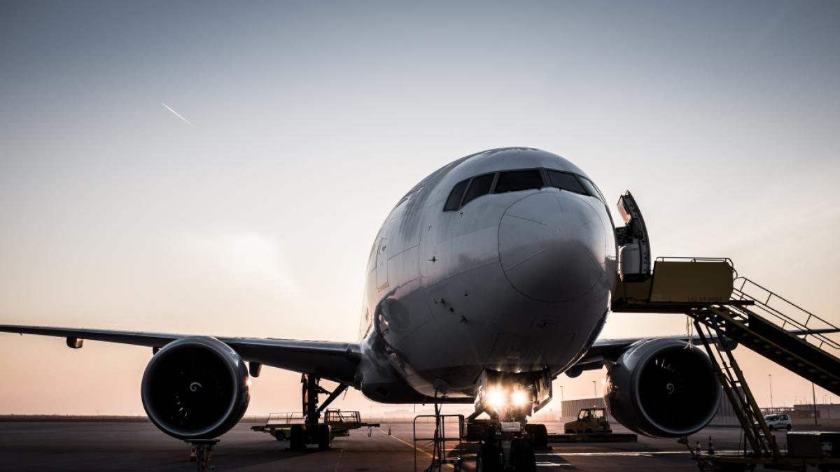 Ein Mann ist gestorben, nachdem er in ein Flugzeug-Triebwerk gesogen wurde. (Foto)