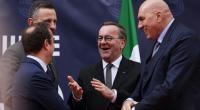 Der italienische Verteidigungsminister Guido Crosetto (rechts) entsetzt mit einer Nato-Aussage.