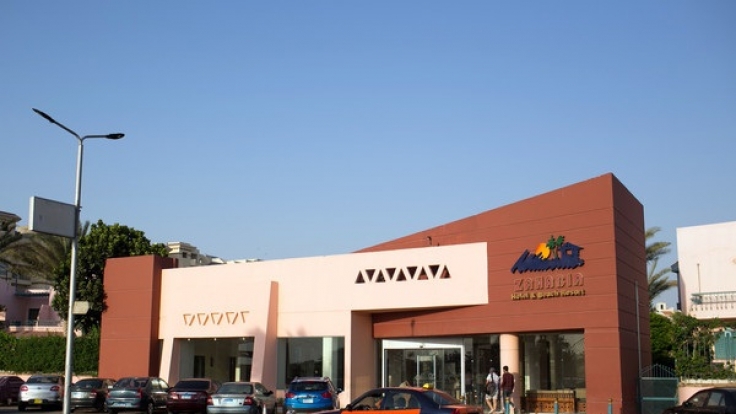 Eingang des Hotels in Hurghada, Ägypten, das zu der Ferienanlage gehört, an dessen Strand die Messer-Attacke stattfand.