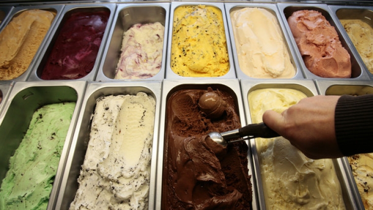 Ein bis zwei Kugeln Eis am Tag sind gesundheitlich unbedenklich.