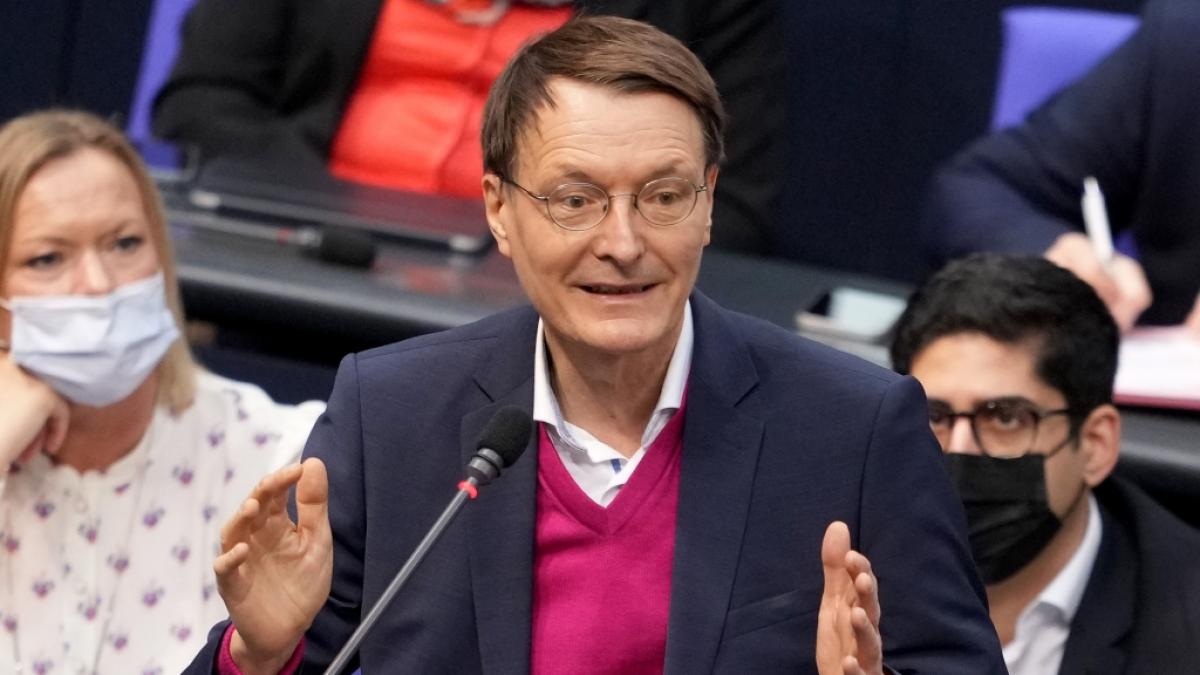 Das Gesundheitsministerium geht an die SPD, doch Karl Lauterbach scheint intern kein Favorit f&uuml;r das Amt zu sein. Hat der Gesundheitsexperte noch Chancen? (Foto)