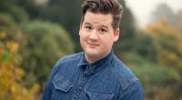 Chris Tall ist ein deutscher Stand-up- und Filmkomiker.