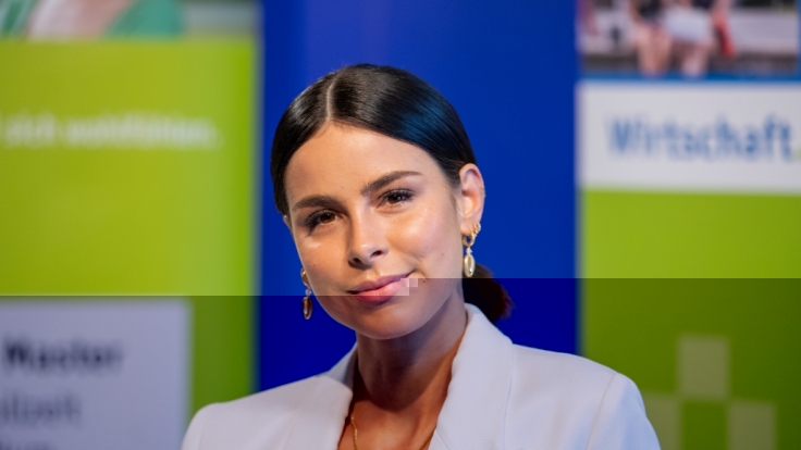 Lena Meyer-Landrut hat sich einer völlig neuen Erfahrung hingegeben.