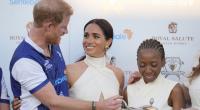 Meghan Markle inszeniert sich mit Prinz Harry für die Netflix-Kameras - die eigentlichen Macher wie Dr. Sophie Chanduaka (re.) verdrängte die Herzogin von Sussex dabei.