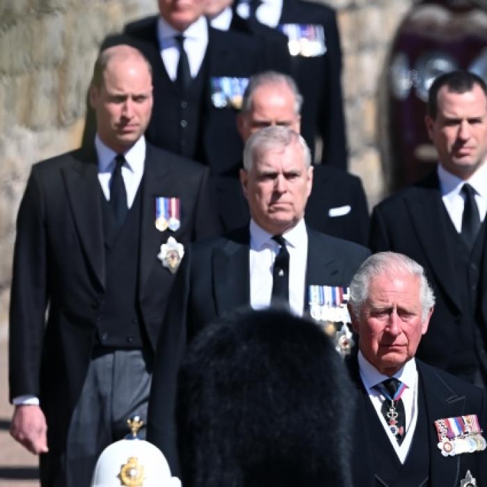 Charles und William verbünden sich! SEIN Kopf soll rollen