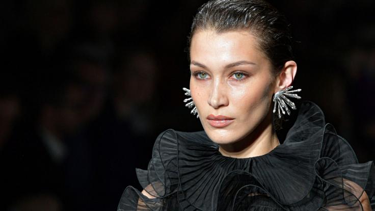 Bella Hadid gibt sich im Netz wieder sexy.