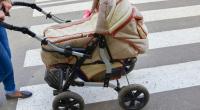 In New York raste ein Autofahrer in eine Frau mit einem Kinderwagen. (Symbolfoto)