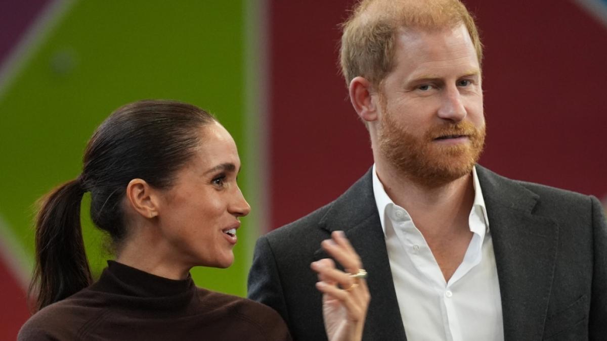 Prinz Harry will angeblich alle Hebel in Bewegung setzen, um ein besonderes Prinzess-Diana-Erbst&uuml;ck f&uuml;r seine Ehefrau Meghan Markle zu ersteigern. (Foto)