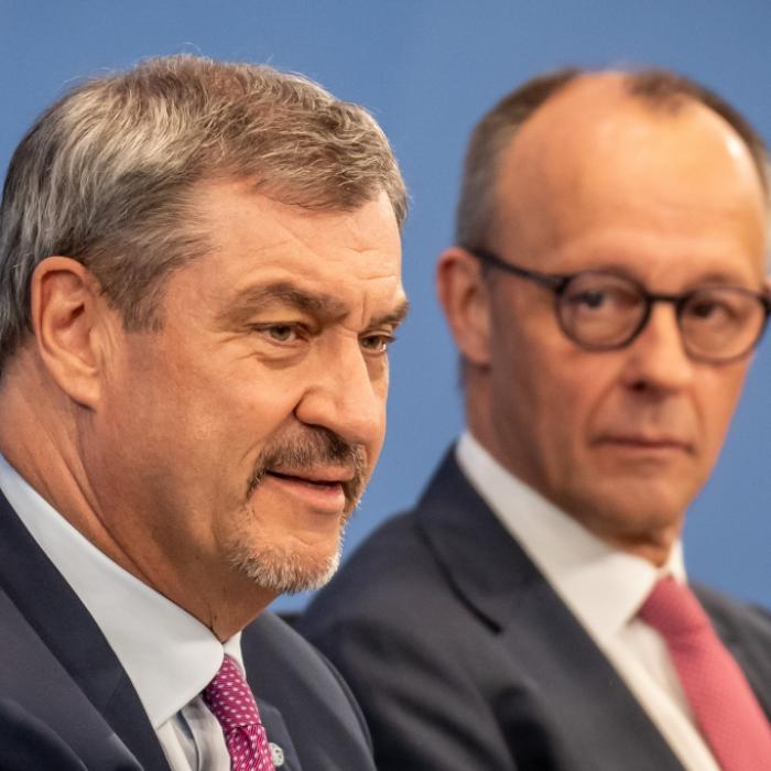 Tanksteuer, Arbeitnehmerboni und mehr - Wut gegen Reformpaket