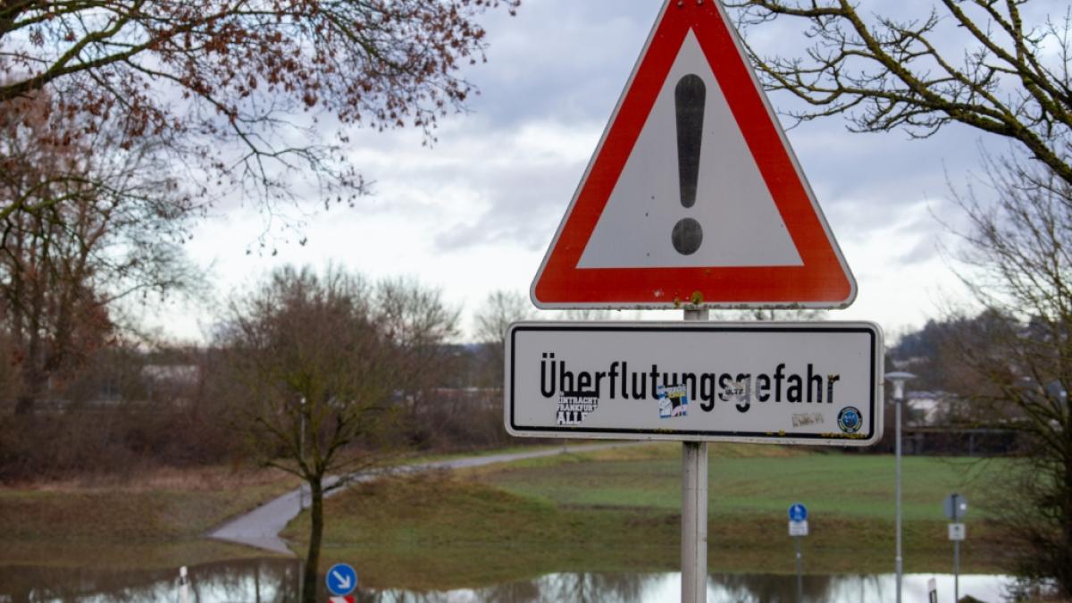 Anhaltende Regenf&auml;lle und Tauwetter sorgen im S&uuml;den Deutschlands an einigen Fl&uuml;ssen f&uuml;r steigende Wasserst&auml;nde. (Foto)