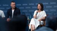 Wladimir Klitschko und Annalena Baerbock bei einem Bürgerforum in Chemnitz am 14. Juli 2023.