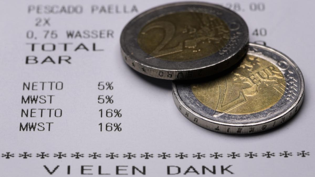 W&auml;hrend in Deutschland das Trinkgeld zum guten Ton geh&ouml;rt, ist es in anderen L&auml;ndern sogar komplett unerw&uuml;nscht. (Foto)