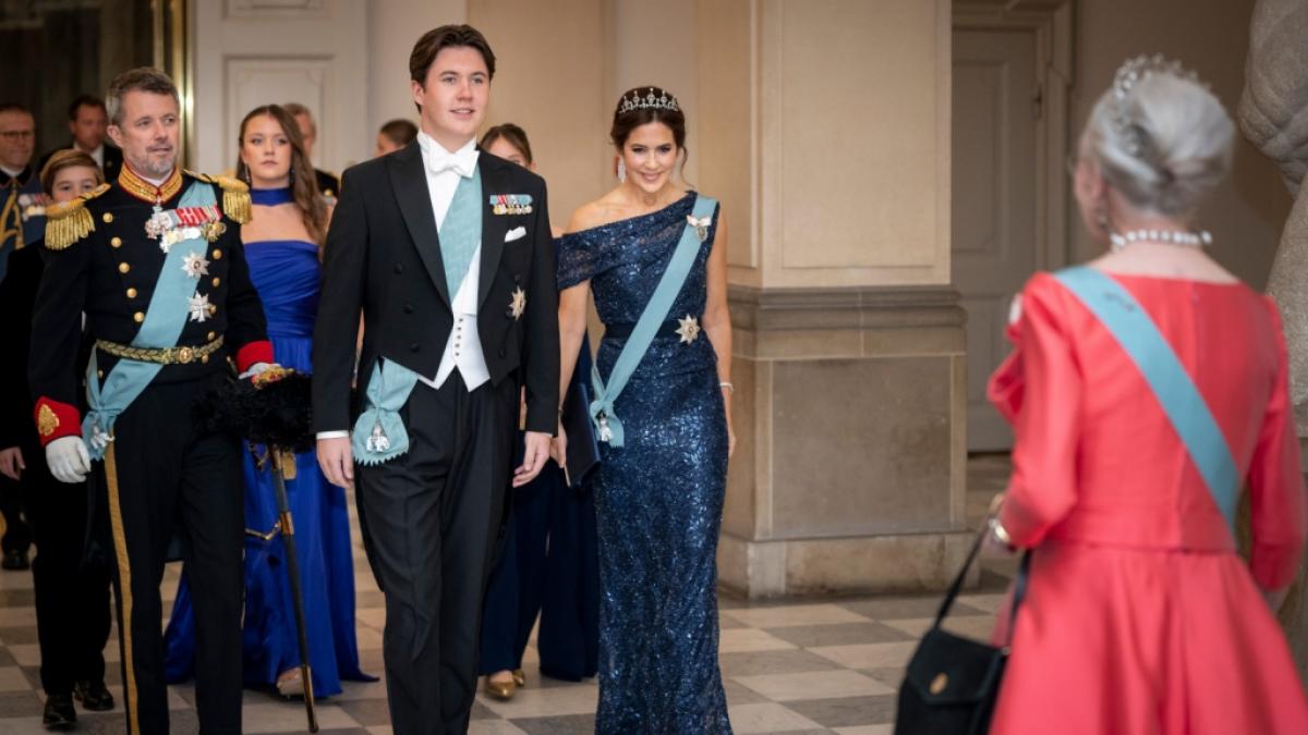 Endlich vollj&auml;hrig! Zur Feier des 18. Geburtstag von Prinz Christian gab's im d&auml;nischen Palast eine Mega-Party mit m&auml;rchenhaftem Ende. (Foto)
