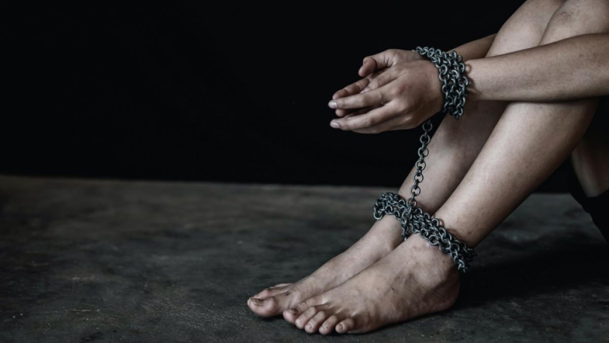 In Thailand ist ein elfj&auml;hriges M&auml;dchen von seinen Gro&szlig;eltern brutal gefoltert und angekettet worden (Symbolfoto). (Foto)