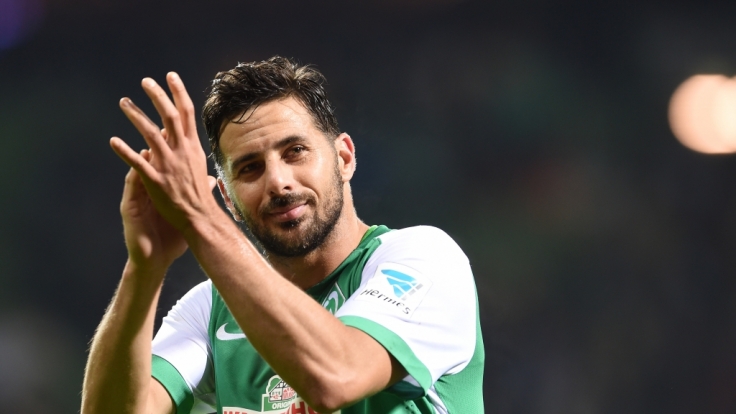 Claudio Pizarro beim Bundesliga-Spiel Werder Bremen gegen Hertha BSC.