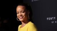 Rihanna verführte ihre Fans in einem heißen Spitzen-Set.