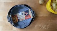 Die Kitchbo-Silikonbackformen für die Heißluftfritteuse versprechen perfekt gegartes Essen ohne Ankleben.