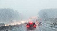 Zum Wochenende sorgt eine Luftmassengrenze für winterliches Wetter in Deutschland.
