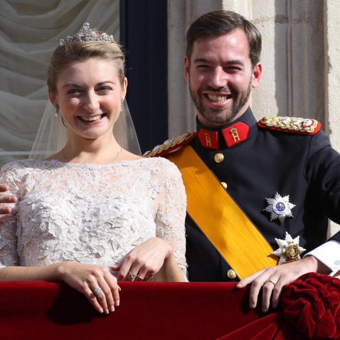 Schicksalsschlag! Auf ihrer Hochzeit trauerte ihr Volk mit ihnen