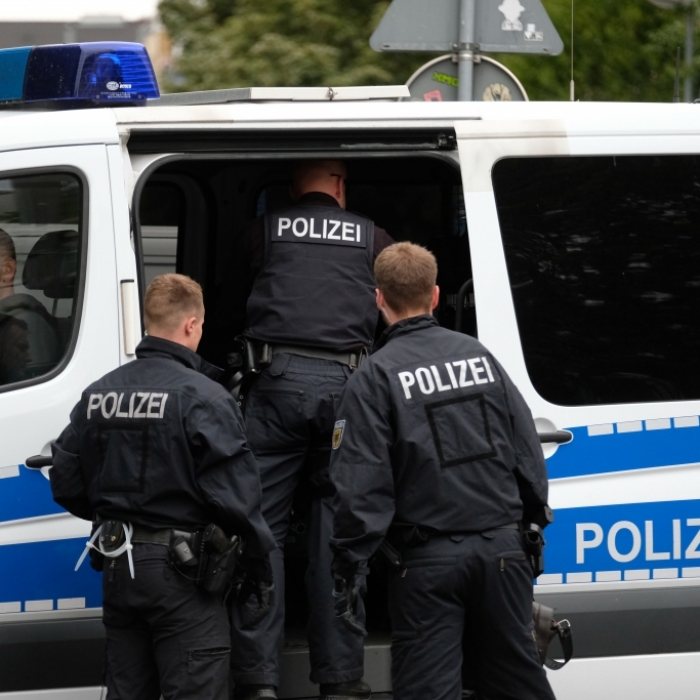 Mit Baseballschläger verprügelt! Scharia-Mutter verteidigt Söhne