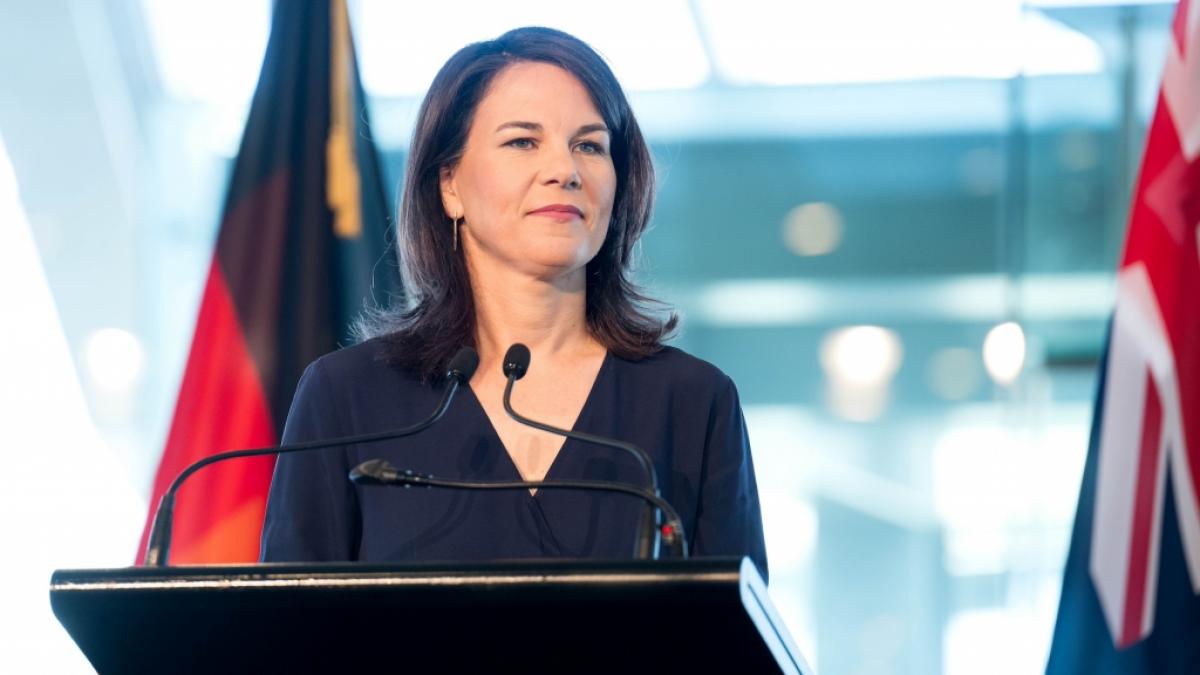 Annalena Baerbock bei einem Presse-Statement. (Foto)