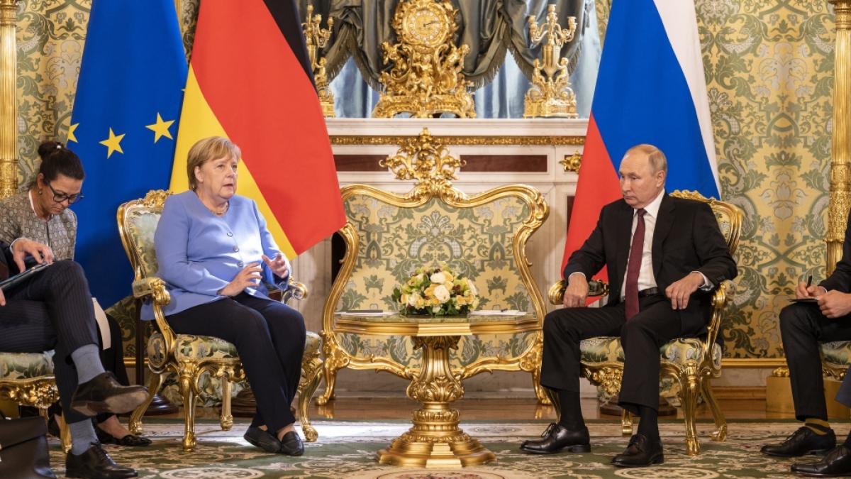 Wenn es um prunkvolle Staatsr&auml;umlichkeiten geht, hat Russlands Pr&auml;sident Wladimir Putin die Nase vorn. (Foto)