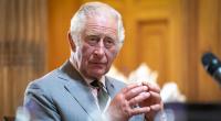 König Charles' Urlaubserholung steht auf der Kippe: Dem britischen Monarchen droht eine Krisensitzung wegen Prinz Harry und Meghan Markle.
