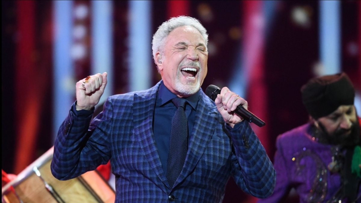 Tom Jones musste aufgrund einer viralen Kehlkopfentz&uuml;ndung ein Konzert absagen. (Foto)