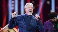 Tom Jones musste aufgrund einer viralen Kehlkopfentzündung ein Konzert absagen.