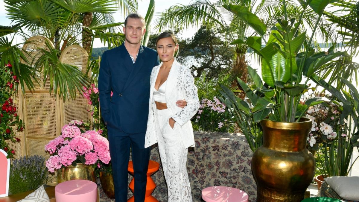 Waren zweieinhalb Jahre ein Paar: Moderatorin Sophia Thomalla und Fu&szlig;baller Loris Karius. (Foto)