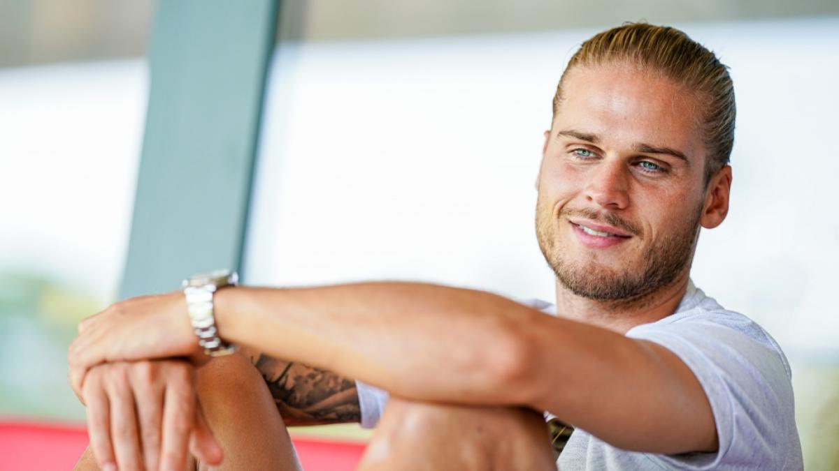 Rurik Gislason taucht nach dem Schock-Aus erstmal ab. (Foto)