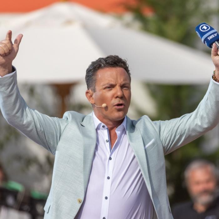 Diese Gäste feiern am Sonntag mit Stefan Mross