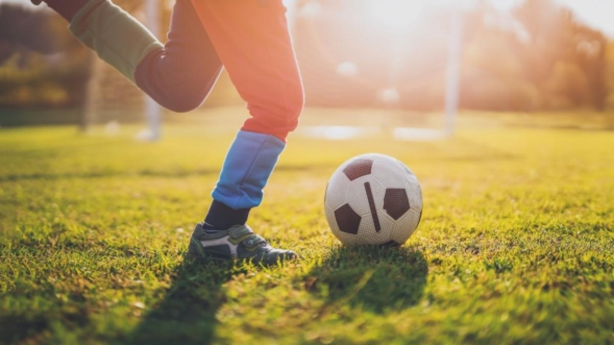 In seinem Verein Wealdstone FC wurde Teddy Disson-Meade als vielversprechende Nachwuchs-Hoffnung gehandelt - nun ist das Fu&szlig;ball-Talent mit nur 14 Jahren gestorben (Symbolfoto). (Foto)